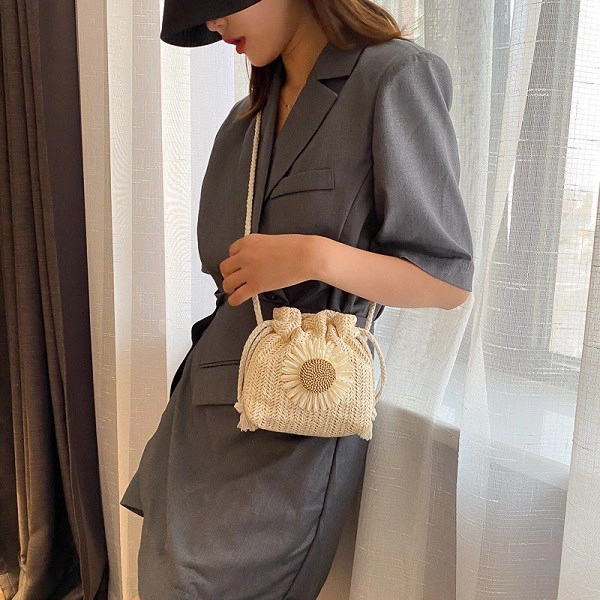 Đây là 4 kiểu túi hoa đang hot mùa này các nàng sành điệu nên cập nhật ngay - 6
