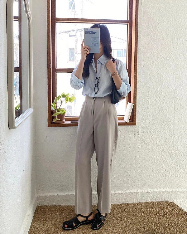 Đây là kiểu sandals mốt nhất hè này nàng diện ngày nắng hay mưa đều cực xinh xẻo - 3