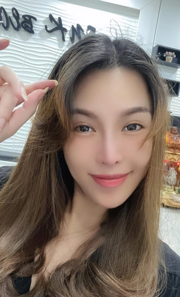 Đây mới là người đẹp phẫu thuật thẩm mỹ nhiều nhất nhì showbiz việt - 15