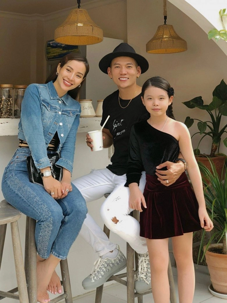 Đẻ con gái phương trinh jolie sẵn sàng cho phẫu thuật thẩm mỹ giống mẹ khi đủ 18 - 8