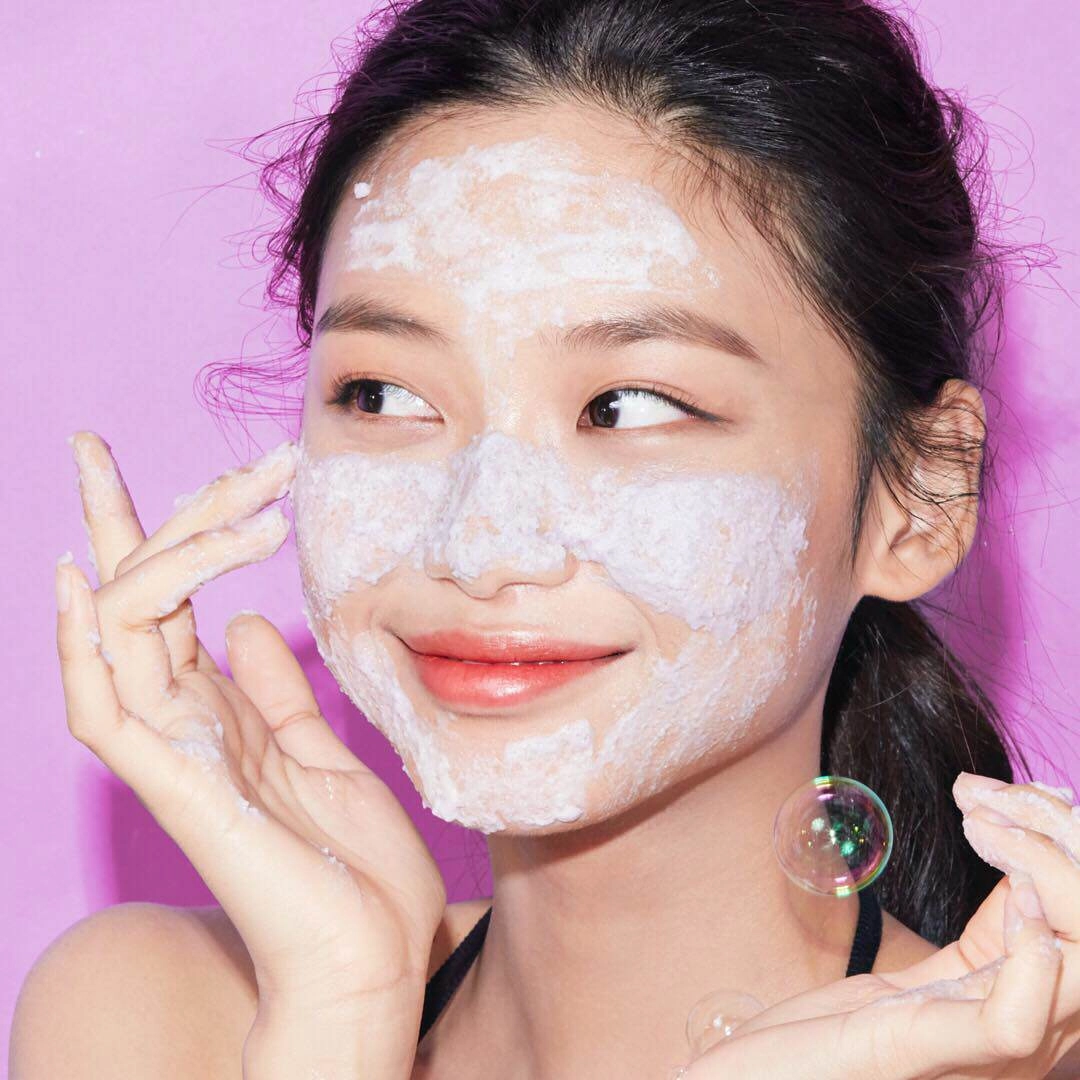 Để da luôn mềm mịn và căng bóng nàng đừng quên những bí quyết dưỡng ẩm mùa đông này - 2
