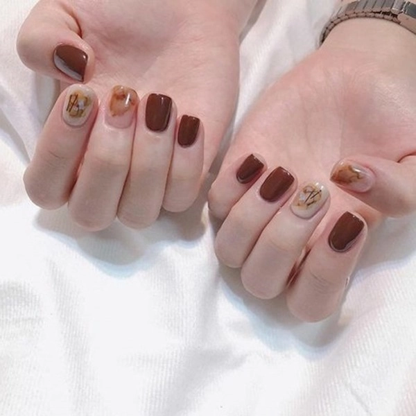 Để dành hết giãn cách đi làm đẹp chị em làm ngay 12 mẫu nail màu nude này - 7