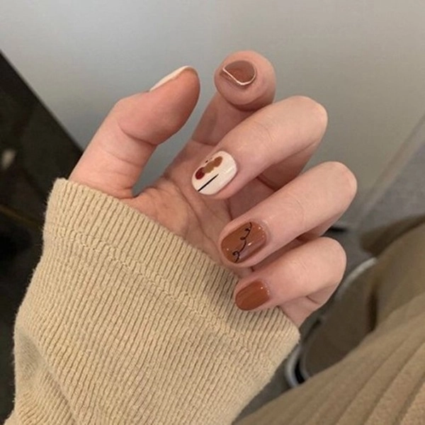 Để dành hết giãn cách đi làm đẹp chị em làm ngay 12 mẫu nail màu nude này - 10
