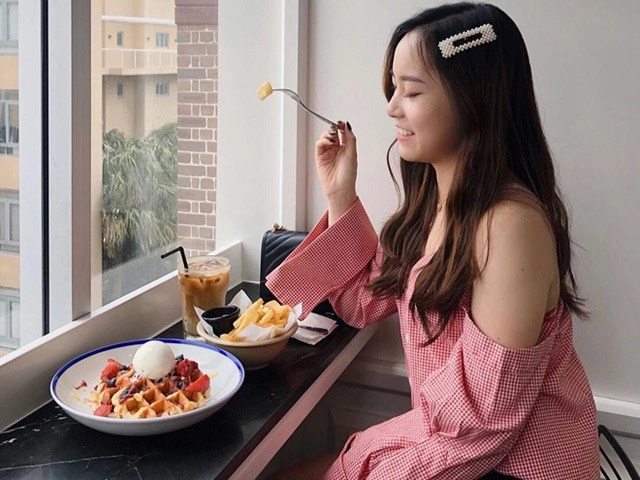 Để dành hết giãn cách đi làm đẹp chị em làm ngay 12 mẫu nail màu nude này - 16