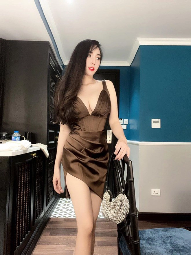 Đẻ xong 2 con vợ khắc việt khoe vóc dáng xứng danh dj nóng bỏng nhất nhì việt nam - 2