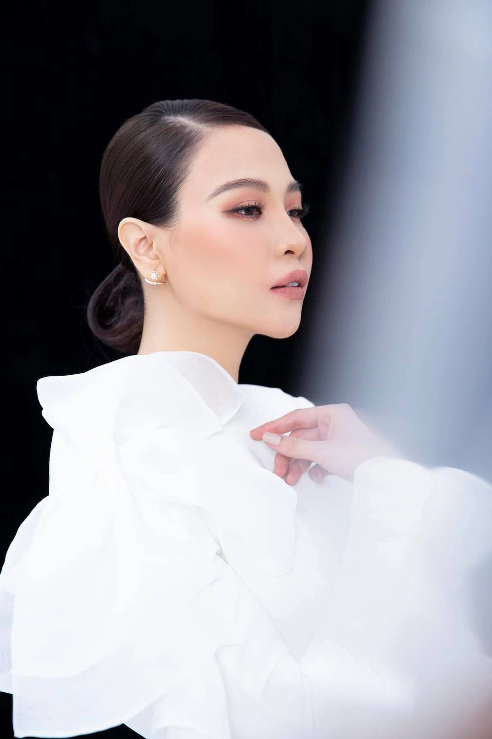 Đẹp mê hậu sinh nở hội mẹ bỉm vbiz vướng nghi vấn dao kéo người sửa mũi người gọt cằm - 4