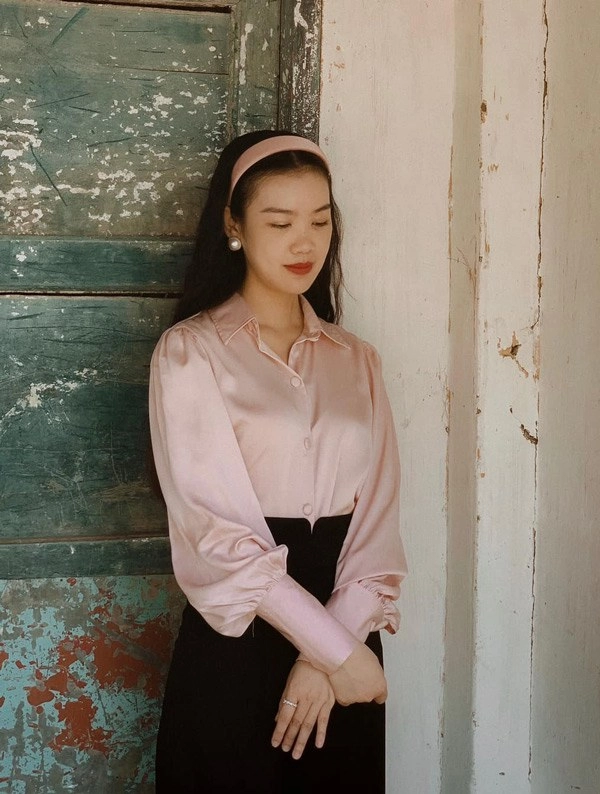 Đi thi hoa hậu mặc váy cưới cô gái nhận ngay bình luận muốn kiếm chồng hay sao - 18