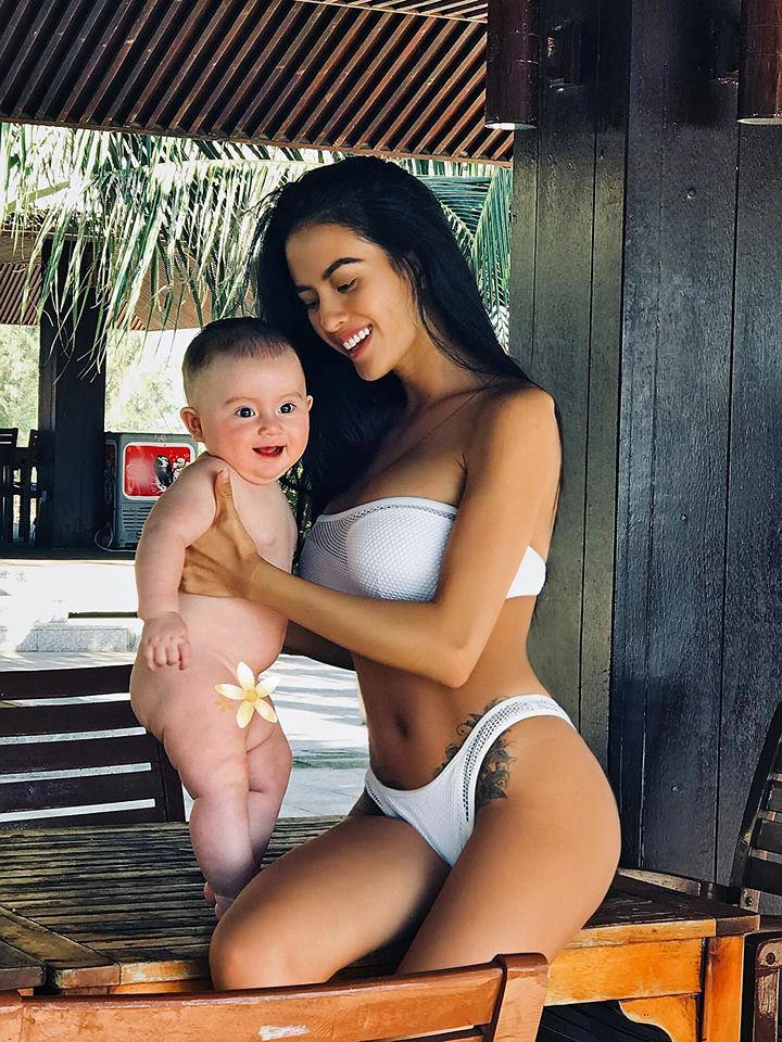 Đi xin việc mẹ đơn thân đà lạt hớp hồn giám đốc mỹ sang tây nuôi 5 con sung sướng - 13