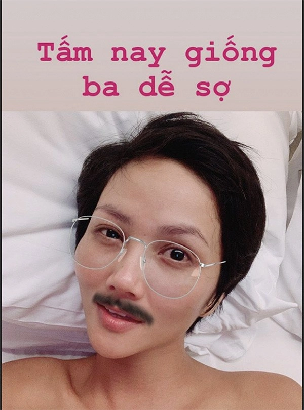 Dịch không có gì làm hhen niê makeup cho chị gái vô cùng chuyên nghiệp - 8