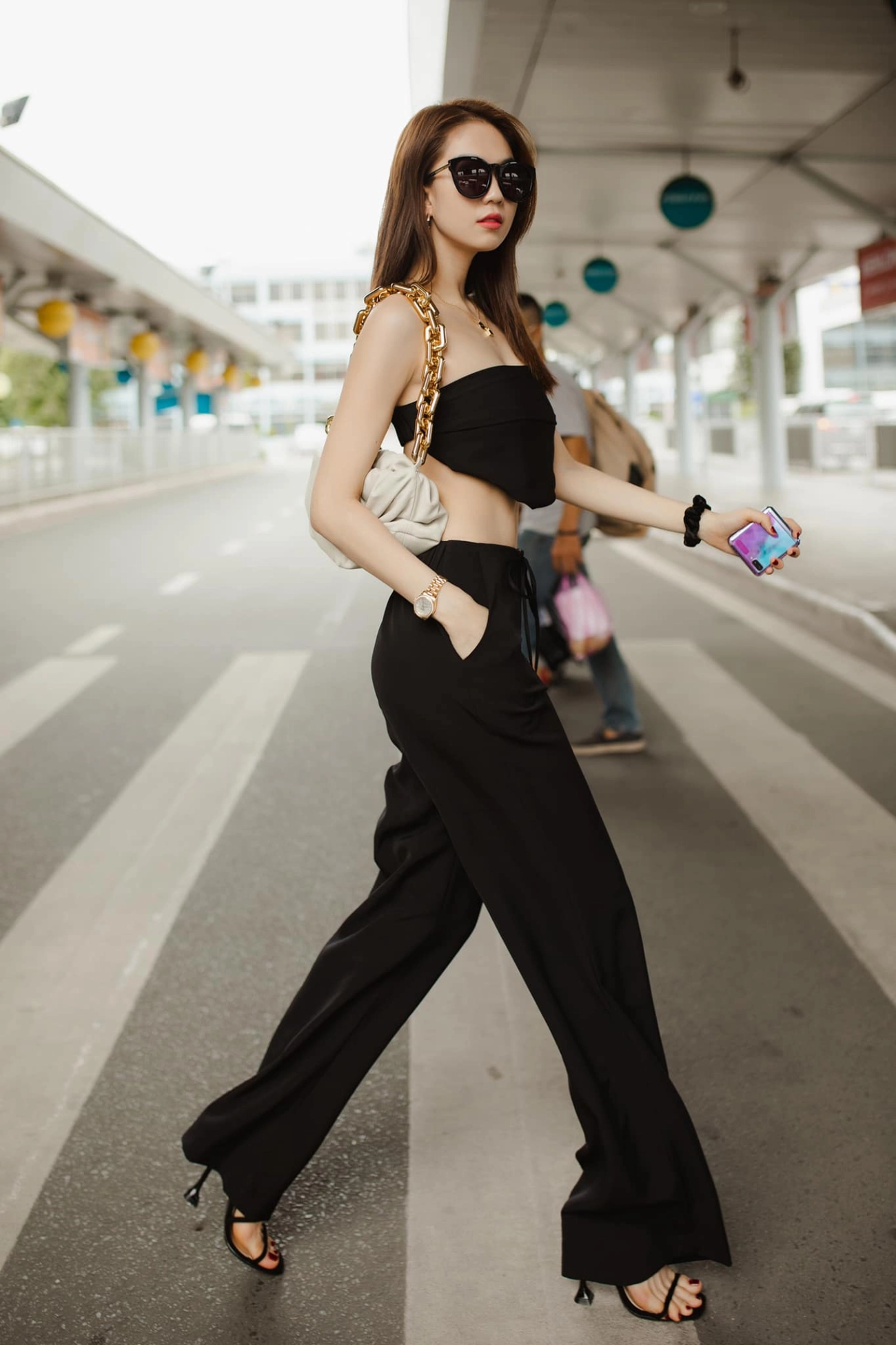 Diện chiếc váy mốt từ chục năm trước ngọc trinh chứng minh bụng tròn ngày xưa giờ phẳng lì - 10