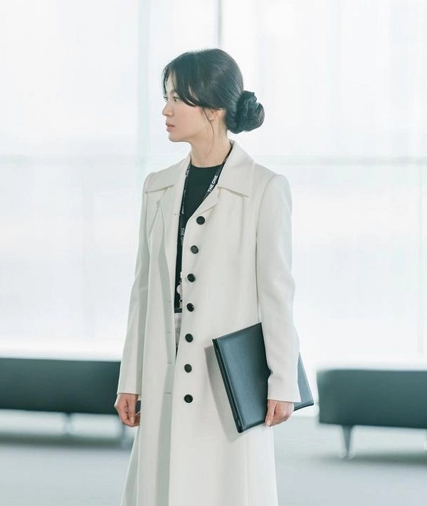 Diện đồ công sở sang chảnh trong phim mới song hye kyo gây sốt vì style đẹp chuẩn nữ thần - 4