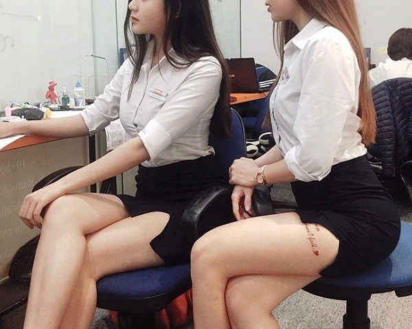 Diện đồ khoe da thịt nơi công sở hội chị em văn phòng khiến đồng nghiệp phải đỏ mặt - 5