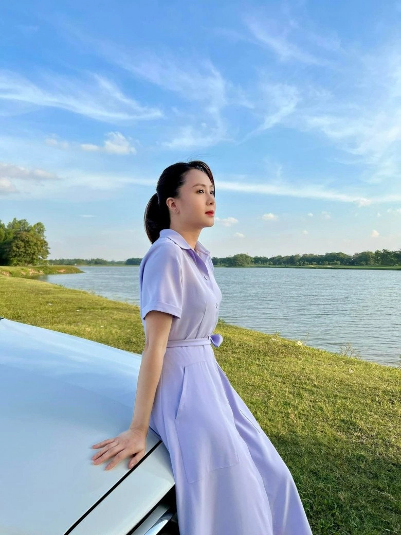 Diện thiết kế công sở giống vân trang thương ngày nắng về hồng diễm cao tay thêm giáp - 5