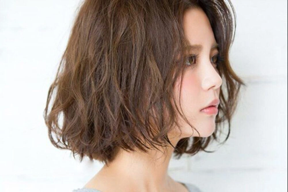 Diện tóc bob xoăn thời thượng nàng trẻ ra vài tuổi thăng hạng nhan sắc khí chất vùn vụt tăng - 3