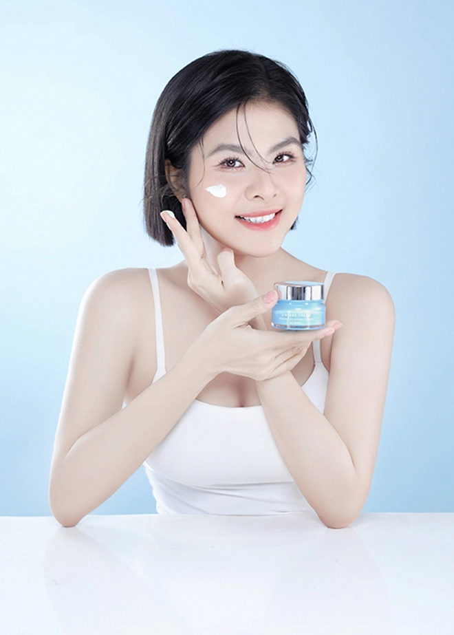 Diễn viên vân trang chia sẻ bí quyết dưỡng da trẻ khoẻ sau tuổi 30 - 2