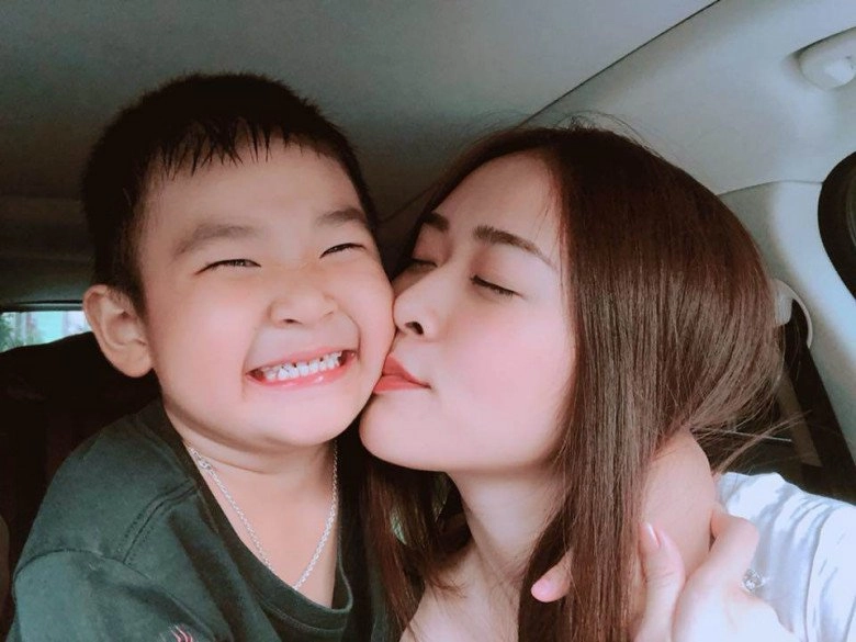 Diệp bảo ngọc 20 tuổi có con với thành đạt giờ làm mẹ đơn thân trong biệt thự 100m2 có 3 công ty lớn - 6