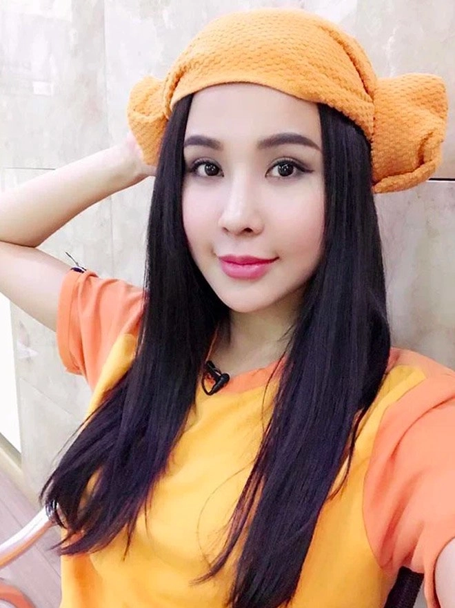 Diệp lâm anh từ quả bom gợi cảm của showbiz đến bà mẹ hai con sang chảnh - 11