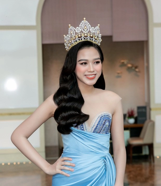 Đỗ thị hà đánh má hồng quá tay vẫn được khen màu son quyền lực lên ngôi trên ghế nóng - 7