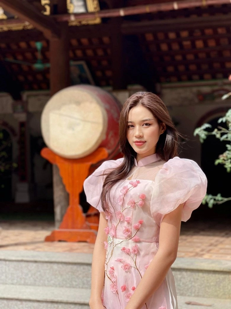Đỗ thị hà diện váy buông lơi khoe nhan sắc như tranh vẽ trước thềm chung kết miss world - 8