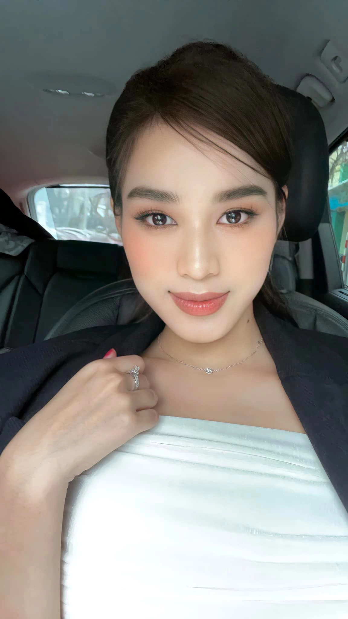 Đỗ thị hà diện váy buông lơi khoe nhan sắc như tranh vẽ trước thềm chung kết miss world - 11