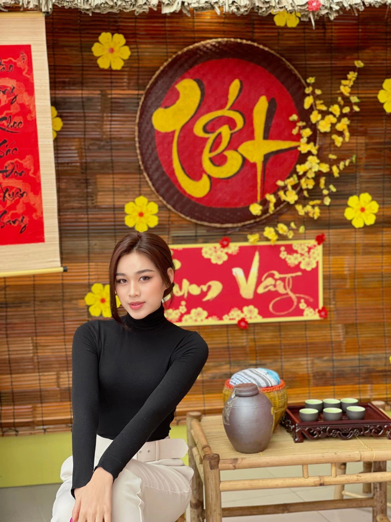 Đỗ thị hà háo hức trở lại trường phấn son sương sương chuẩn sinh viên gương mẫu - 7
