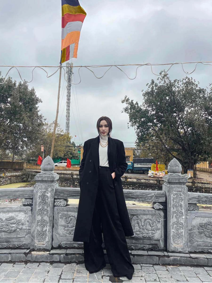 Đỗ thị hà trút bỏ xiêm y hoa hậu diện đồ chuẩn fashionista về chơi tết nhưng bị nhắc nhở - 7