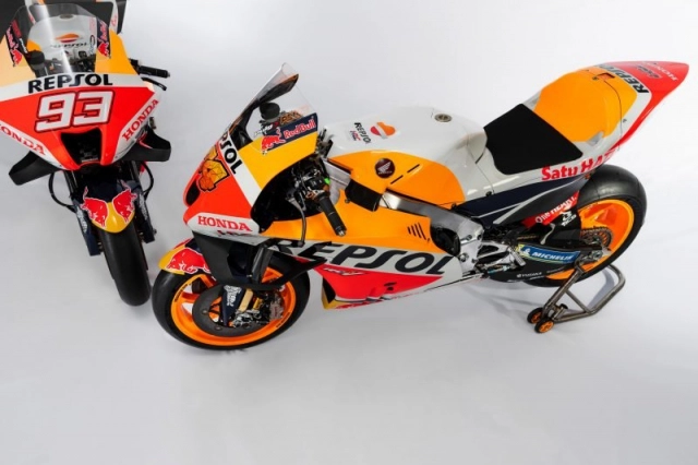 Đội đua repsol honda motogp 2022 lộ diện với ngoại hình hoàn toàn mới - 10