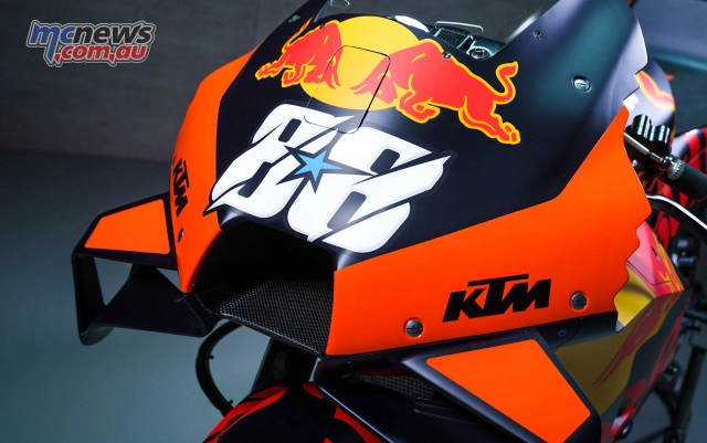 Đội đua tech3 ktm factory racing ra mắt và sẵn sàng chiến đấu motogp 2021 - 6