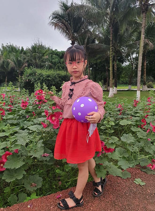 Đơn thân nuôi con ông bố hà nội ngồi xe lăn được hotgirl bế lên xe 3 tỷ mỗi ngày - 10