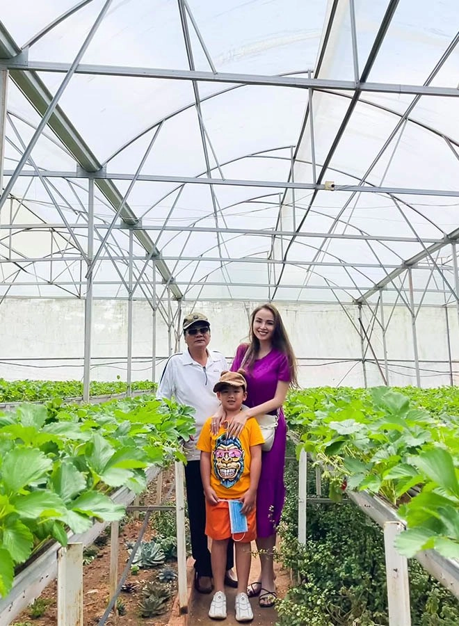 Đơn thân nuôi con trai 6 tuổi hh diễm hương ra đường trai trẻ vẫn gọi em ngọt xớt - 6