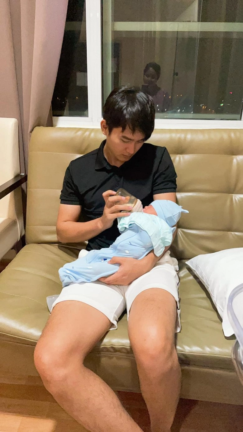 Đóng chung phim bị trai kém 8 tuổi cưa đổ thảo trang tiếng sét trong mưa có con viên mãn - 6