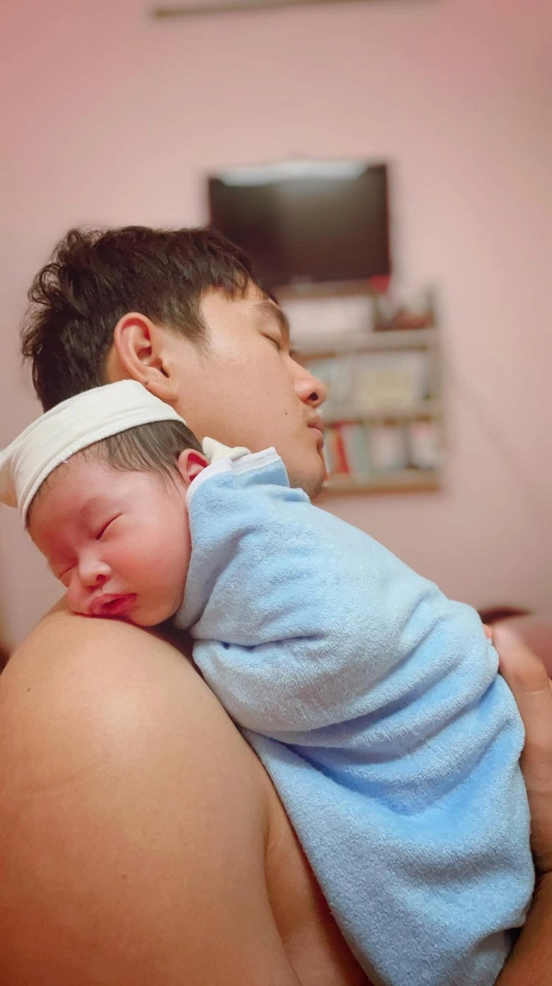 Đóng chung phim bị trai kém 8 tuổi cưa đổ thảo trang tiếng sét trong mưa có con viên mãn - 7
