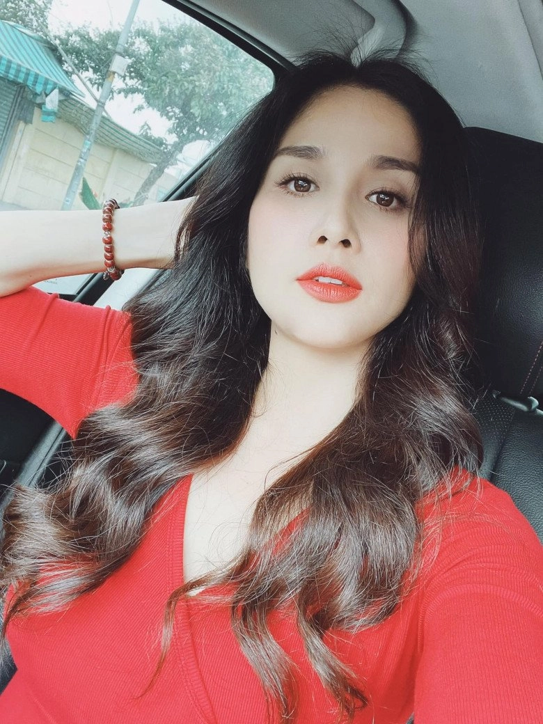 Đóng chung phim bị trai kém 8 tuổi cưa đổ thảo trang tiếng sét trong mưa có con viên mãn - 1