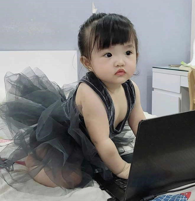 Đông nhi định cho con gái thi hoa hậu tương lai 1 tuổi đã tập khoe dáng với bikini - 10