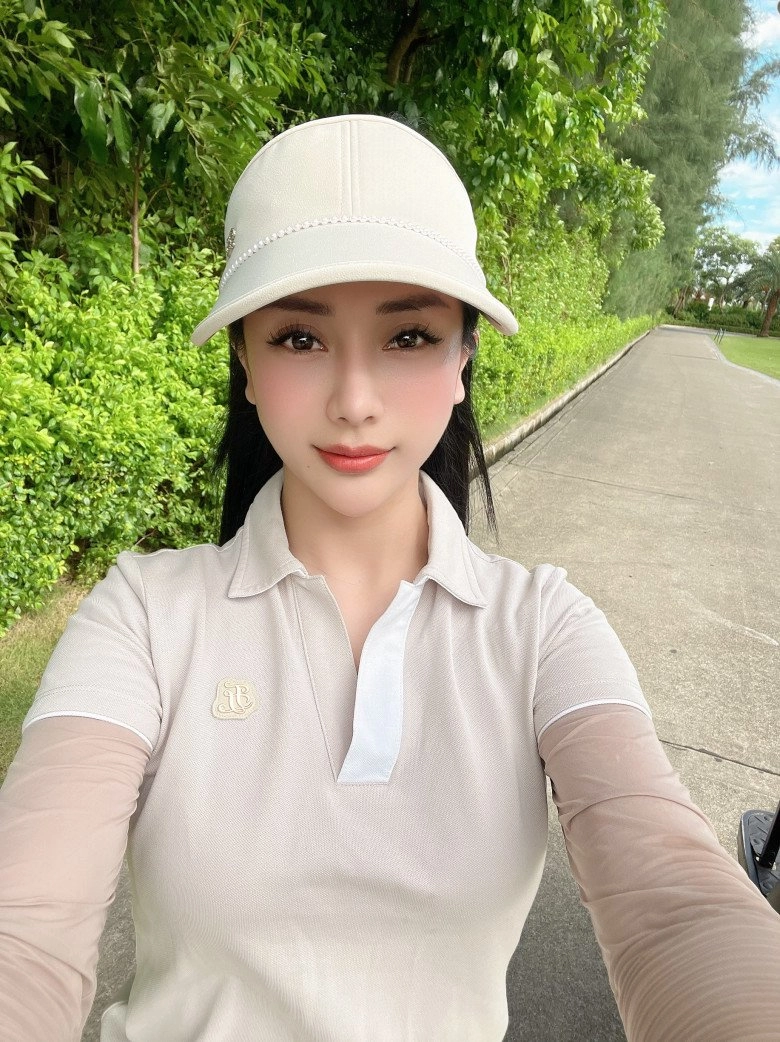 Đưa con khai giảng mẹ đơn thân hà nội nổi bật nhất sân trường nhiều máy ảnh cũng giơ lên chụp lén - 5