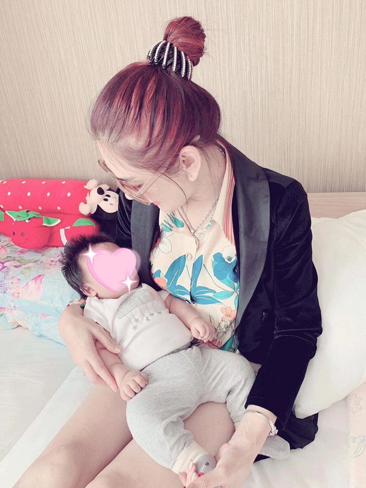 Đứa trẻmàlâm khánh chi sang thái nhờ người mang thai hộ giờ lớn bổng giống mẹ lúc chưa chuyển giới - 1