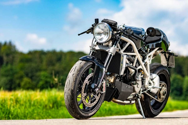 Ducati 1098 độ cafe racer với biệt danh góa phụ đen - 2