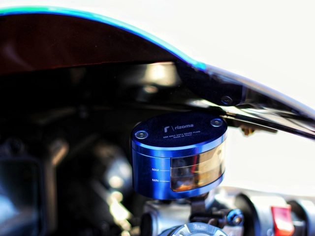 Ducati 848 evo độ nổi bật với full áo sợi carbon đẹp mê hồn - 4