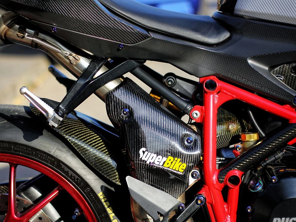 Ducati 848 evo độ nổi bật với full áo sợi carbon đẹp mê hồn - 8