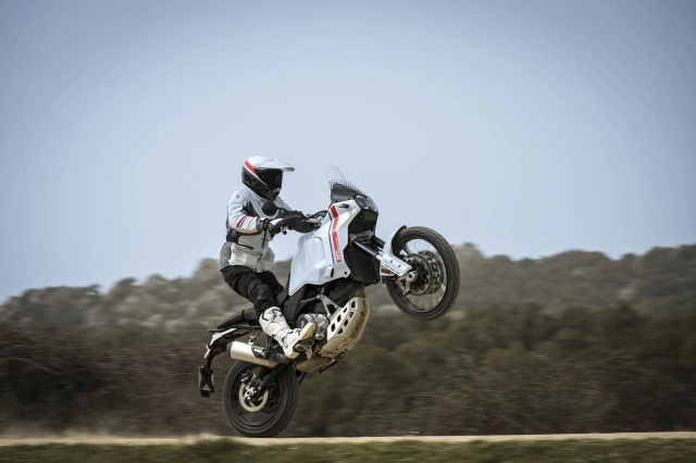 Ducati desertx đã chính thức mở bán tại việt nam với giá đam mê - 20