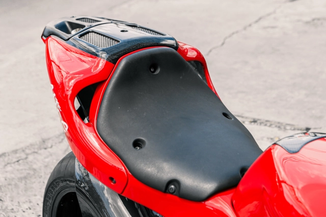 Ducati desmosedici d16rr - mẫu xe trong mơ của nhiều người - 13