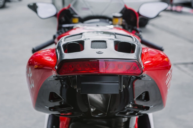 Ducati desmosedici d16rr - mẫu xe trong mơ của nhiều người - 15