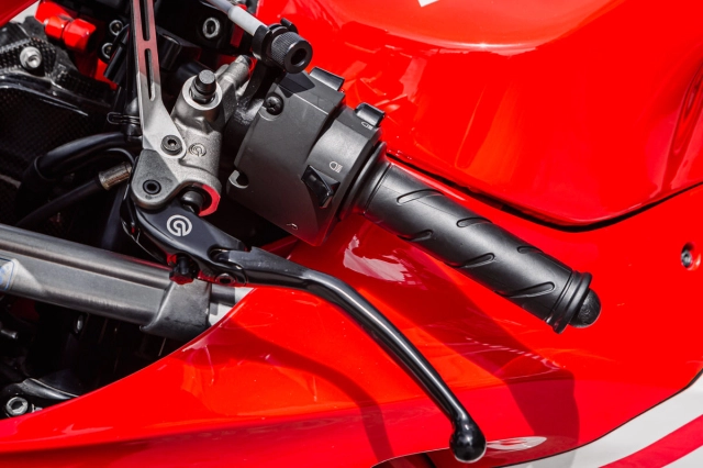 Ducati desmosedici d16rr - mẫu xe trong mơ của nhiều người - 16