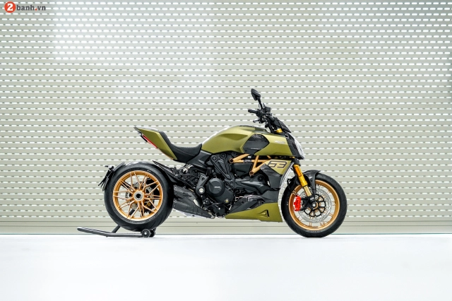 Ducati diavel 1260 lamborghini đầu tiên về tại việt nam - 3