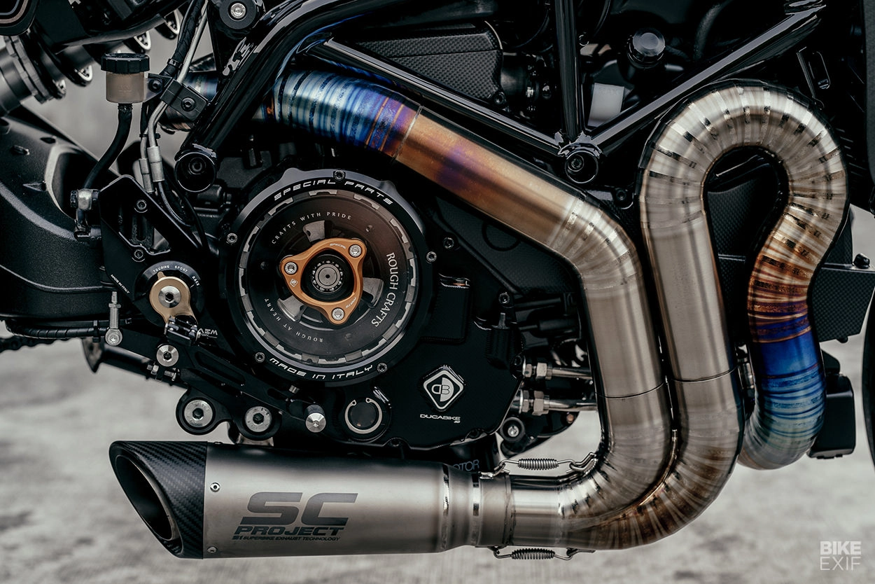 Ducati hypermotard 939 độ ấn tượng đến từ rough crafts - 11
