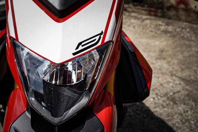 Ducati hypermotard 939 sp độ nổi bật đến từ g-force thailand - 1