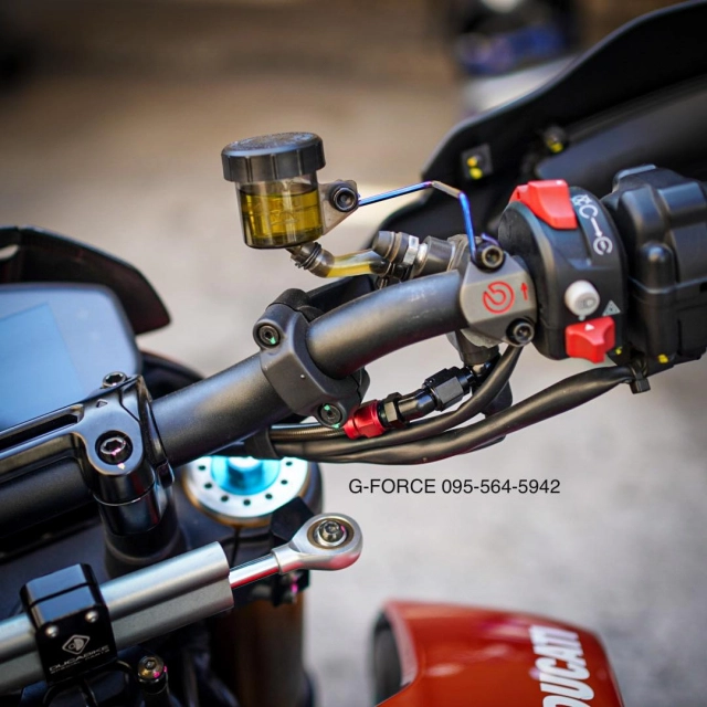 Ducati hypermotard 950 độ tối tân với dàn đồ chơi cực khủng - 2