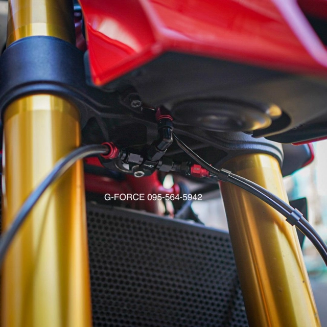Ducati hypermotard 950 độ tối tân với dàn đồ chơi cực khủng - 4