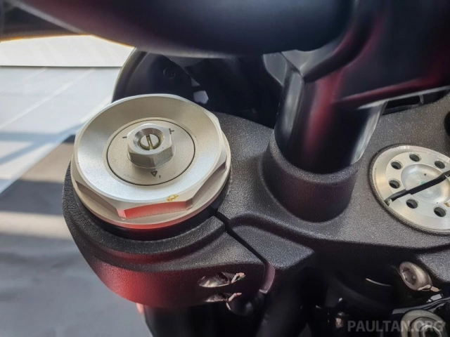 Ducati hypermotard 950 rve 2021 ra mắt với giá hơn 450 triệu đồng - 10