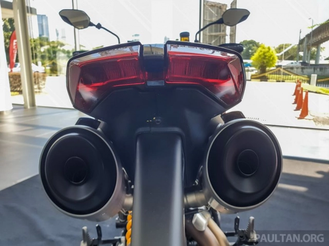 Ducati hypermotard 950 rve 2021 ra mắt với giá hơn 450 triệu đồng - 18